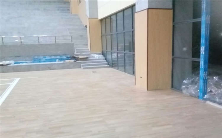 籃球館運(yùn)動(dòng)木地板場地驗(yàn)收標(biāo)準(zhǔn)