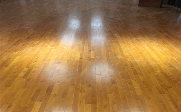 學?；@球場木地板品牌廠家