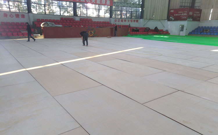 江蘇硬木企口體育場(chǎng)地板什么牌子好