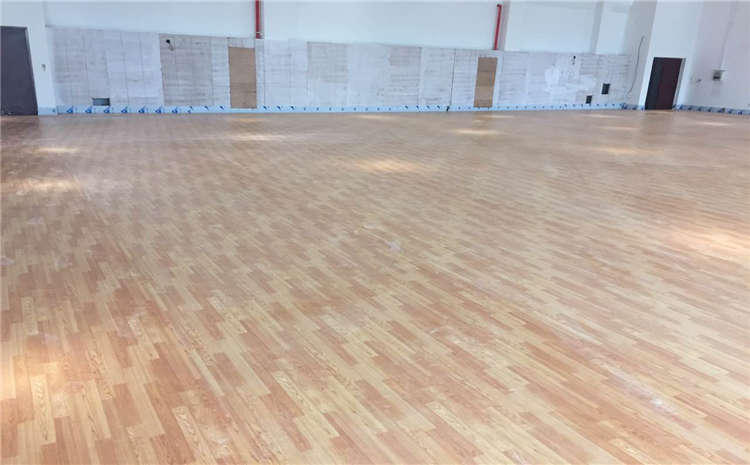 俄勒岡松運動體育地板怎么保養？