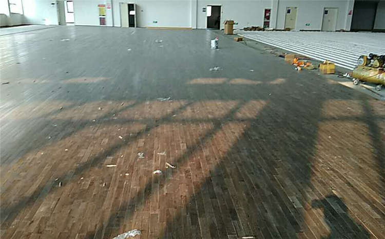 專業(yè)的體育運(yùn)動(dòng)地板批發(fā)